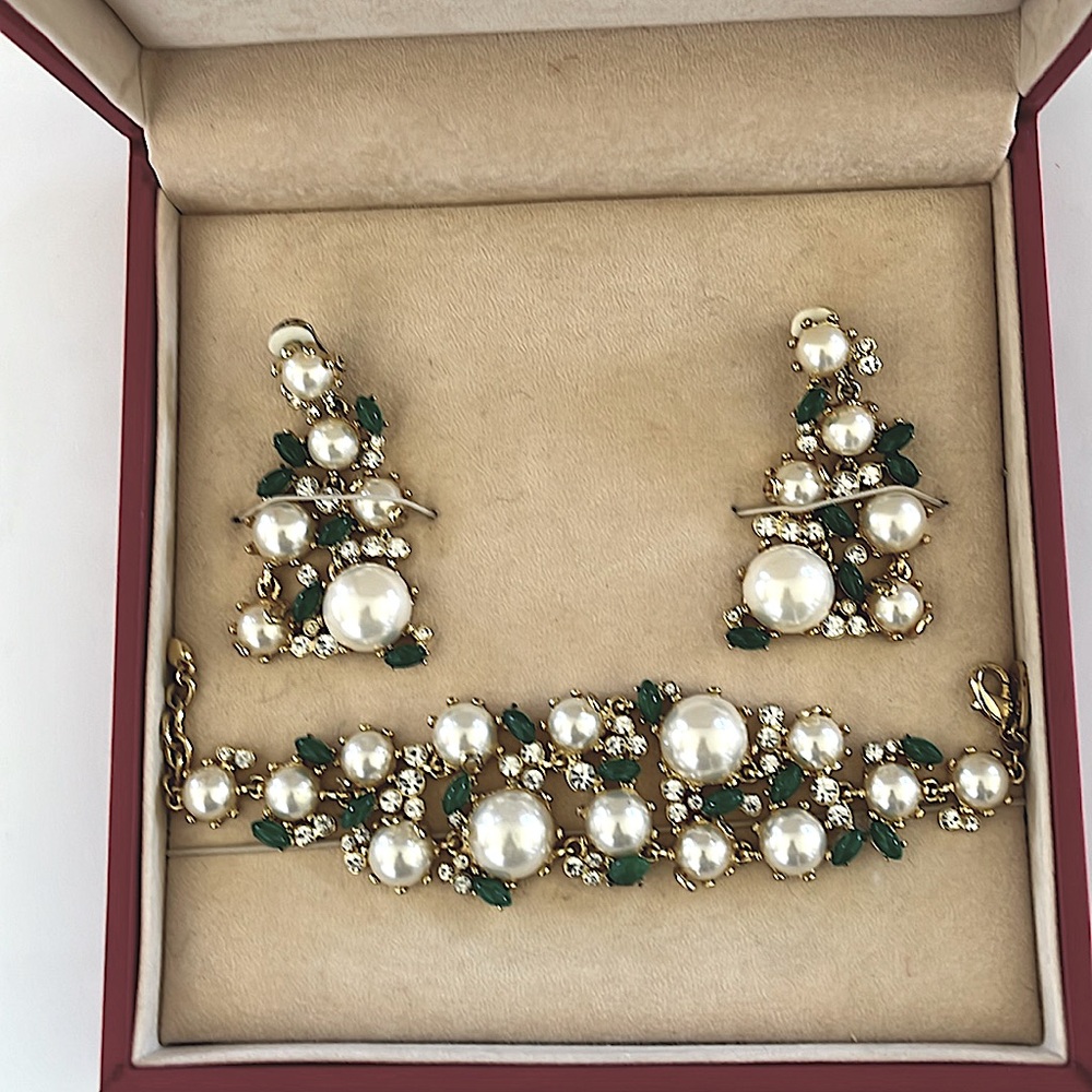 Scaasi CN 80’s Runway Costume Bracelet Earrings Set Gold Tone “Pearl Emeralds”